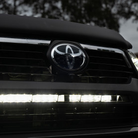 Светодиодная планка 28' (71 см) для установки за решеткой Hilux 15-25 NHBGT93LB - Фото 3