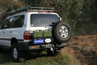 Виносне  кріплення запасного колеса KAYMAR до заднього бампера на праву сторону TLC100 K8040UR - Фото 0